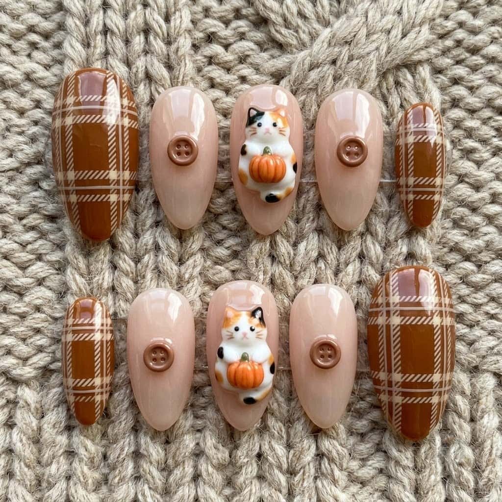 Calico cat nails, almond set of 10 in two mirrored rows on knit